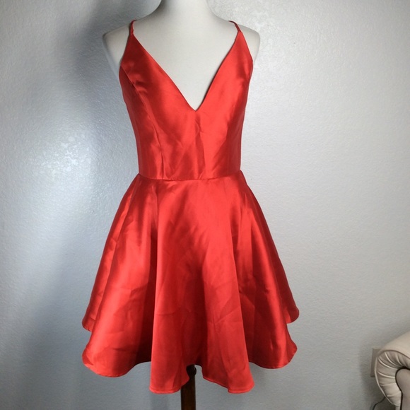 ALYCE PARIS Red V-Neck Short Fit N' Flare Dress Size 10 with lace up back - Picture 2 of 16